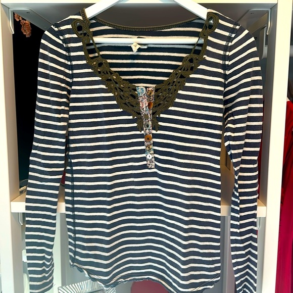 Free People Boho Striped Top with Crochet V-Neck Eclectic Buttons - Picture 3 of 4